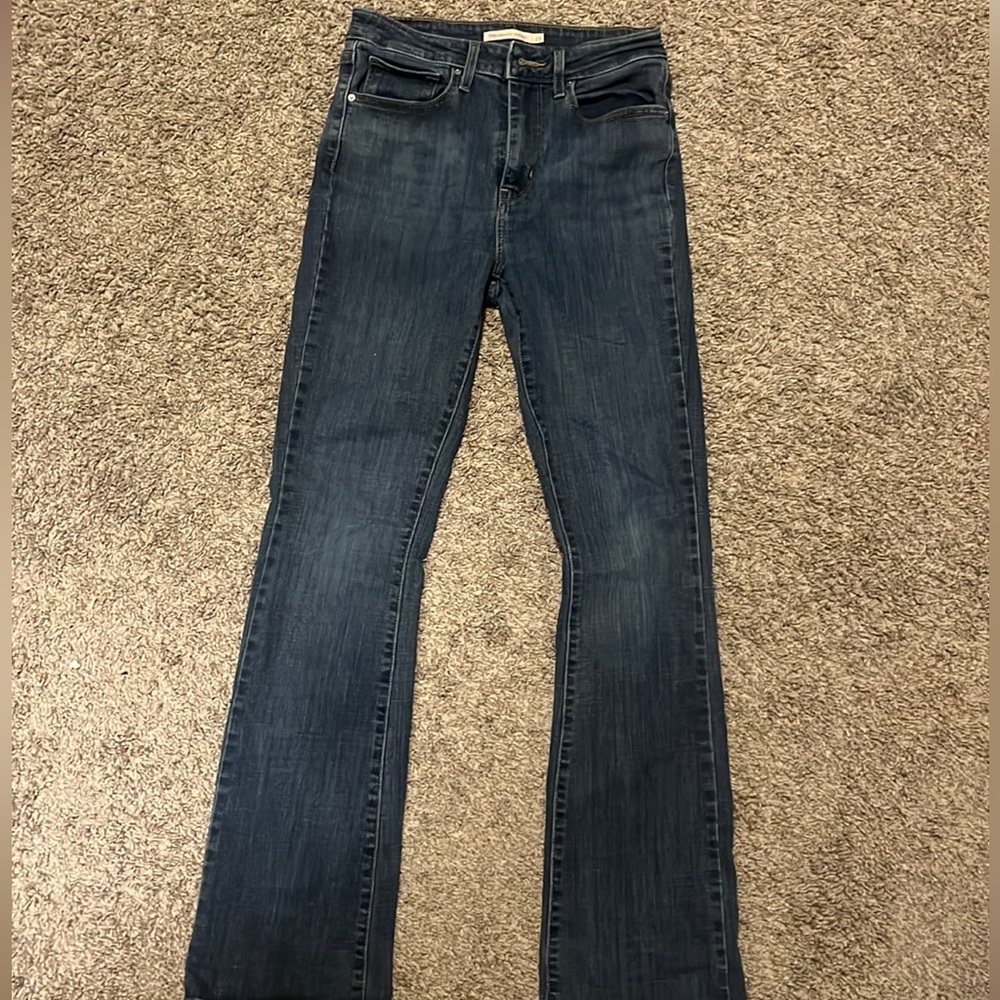 Levi’s High rise Boot cut dark blue wash jeans